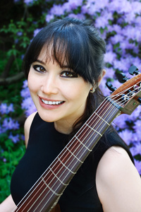 Caroline Nicolas