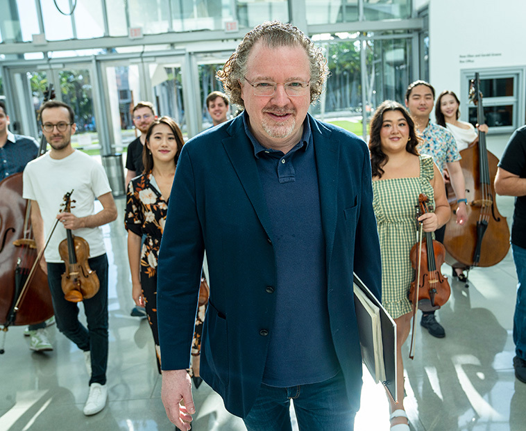 Stéphane Denève named NWS Artistic Director
He succeeds Michael Tilson Thomas, NWS's Co-Founder and Artistic Director Laureate